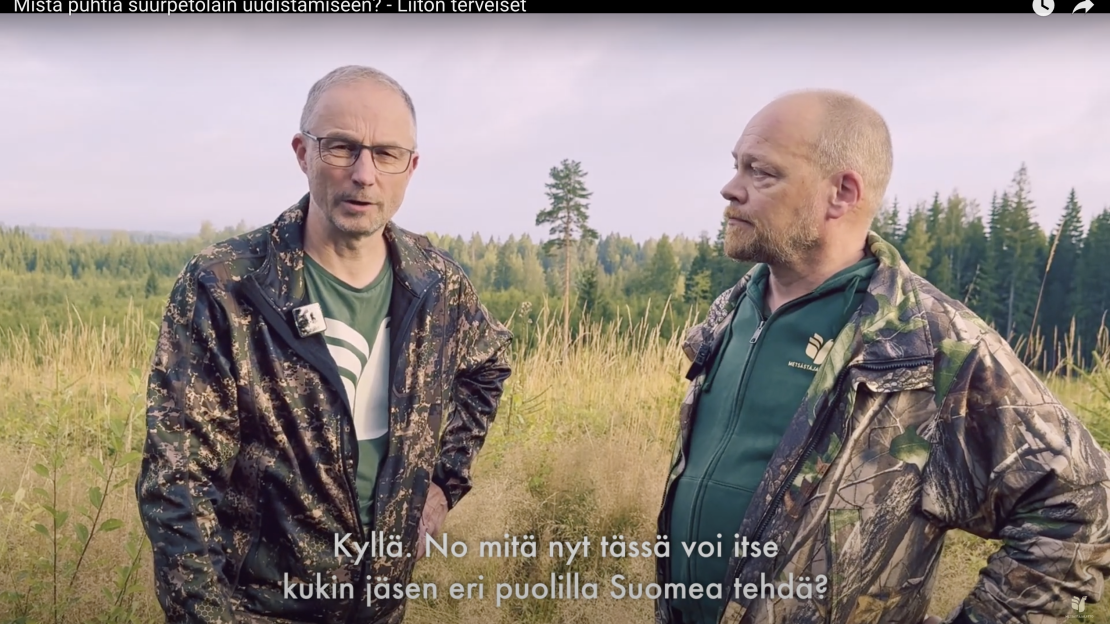 Matsästäjäliiton toiminnanjohtaja Jaakko Silpola ja puheenjohtaja Petteri Lampinen keskustelemassa.